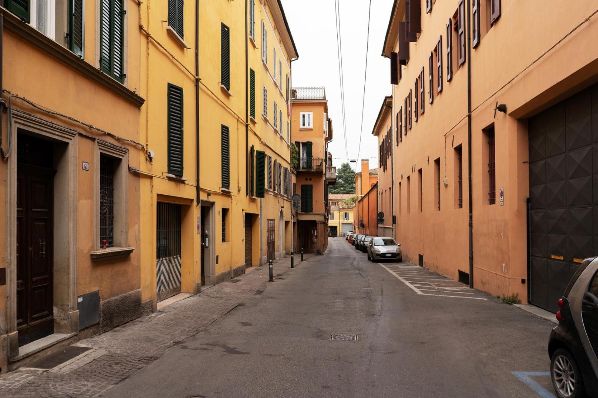 Il Loto, Bologna